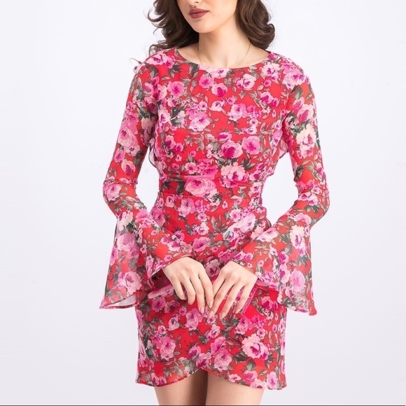 B Darlin Floral Open Back Bell Sleeve Mini Dress 13/14 - Picture 1 of 11